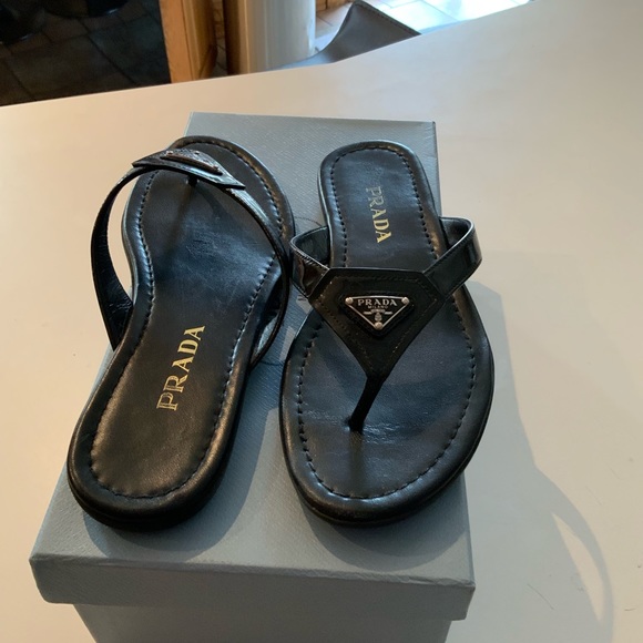 ❌SOLD❌ Prada Sandal size 7.5 - Picture 1 of 4